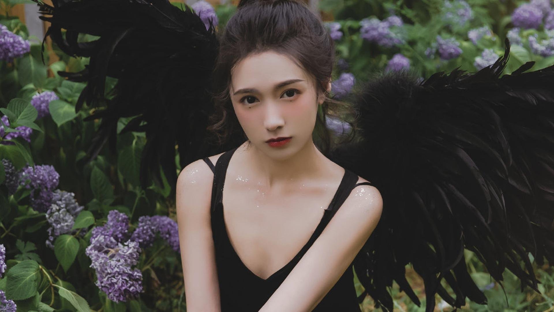 “新都香城体育中心，福乐球赛场谁主沉浮？”